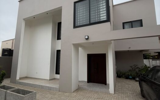 4 Bedroom House for Sale at Oyarifa